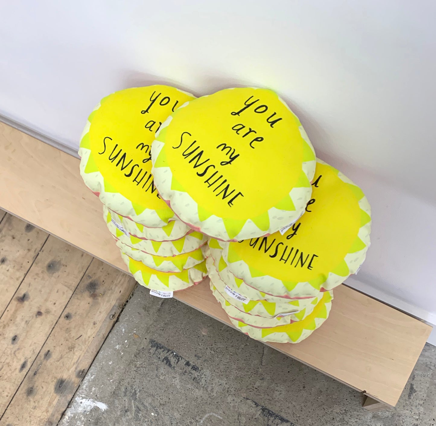Sunshine cushion