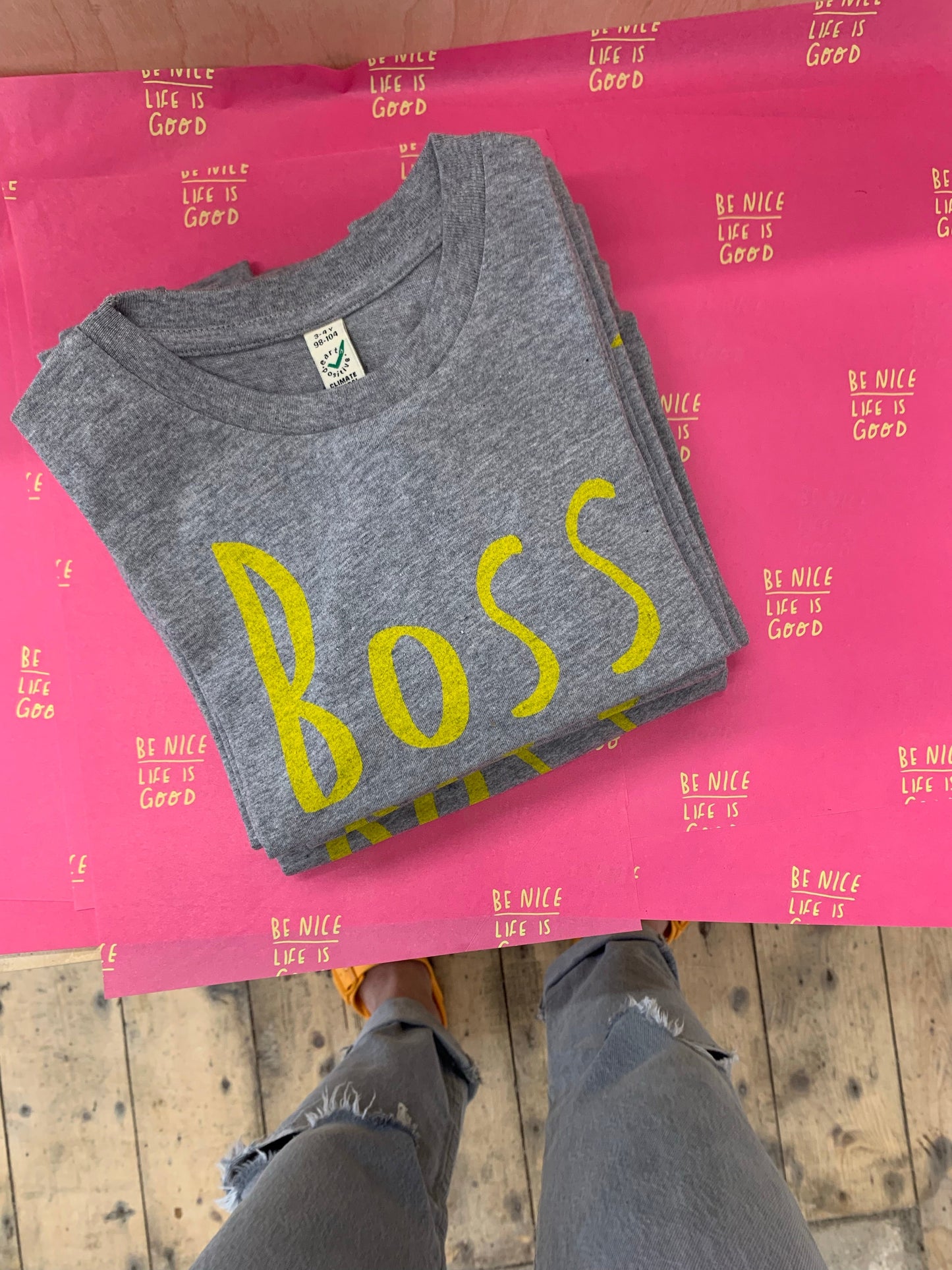 Mini Boss Lady tee GREY WITH YELLOW