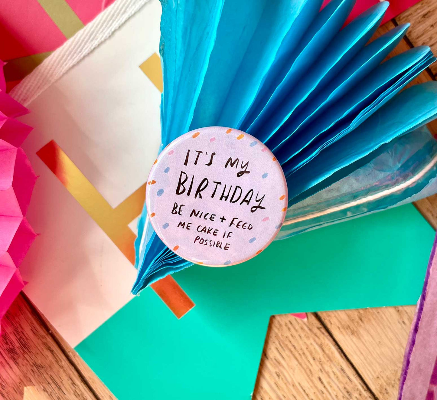 Cake birthday badge